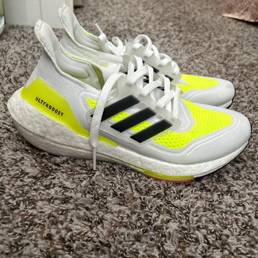 Adidas ultraboost shoes size 6